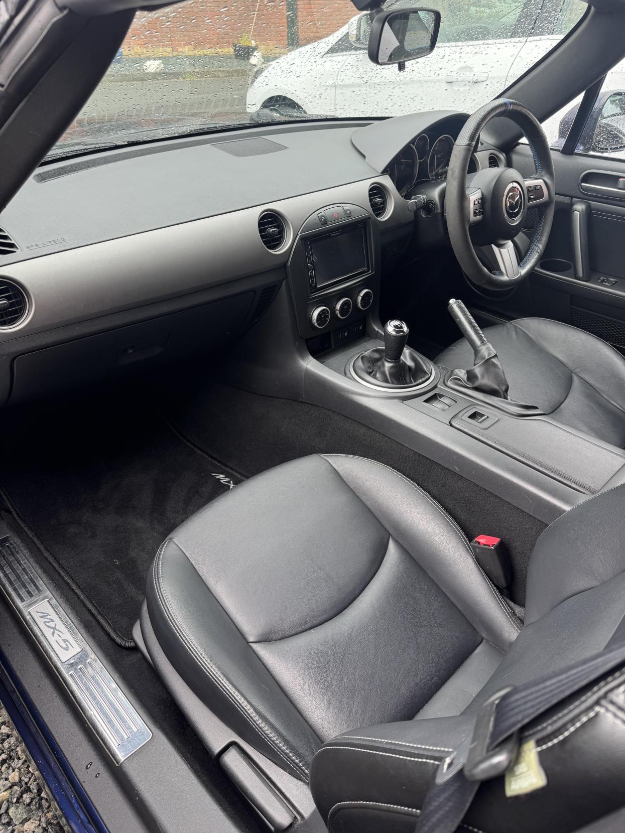 Mazda MX-5 2.0i Sport Tech Convertible 2dr Petrol Manual Euro 4 (160 ps)