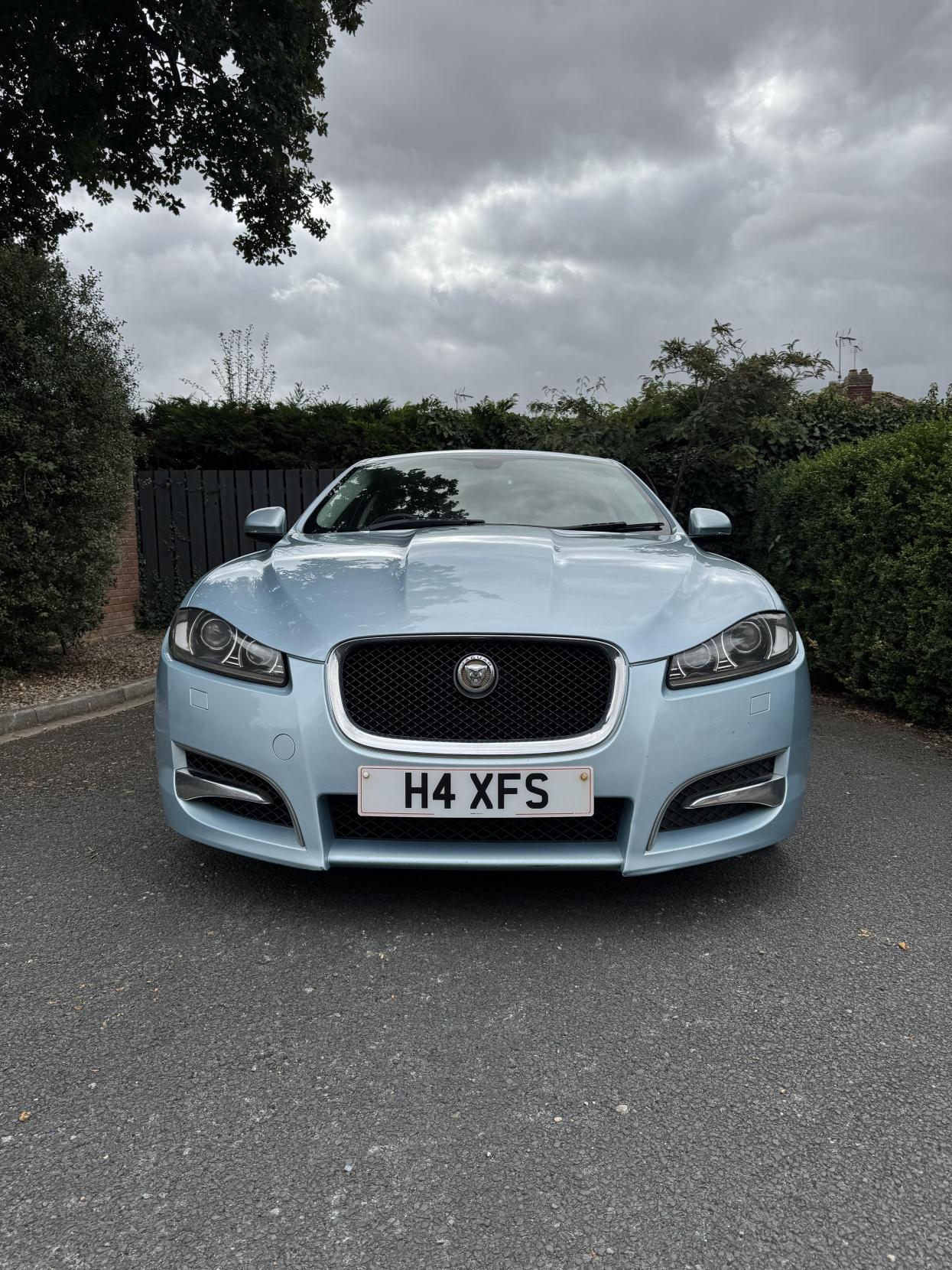 Jaguar XF 3.0d S V6 Portfolio Saloon 4dr Diesel Auto Euro 5 (275 ps)