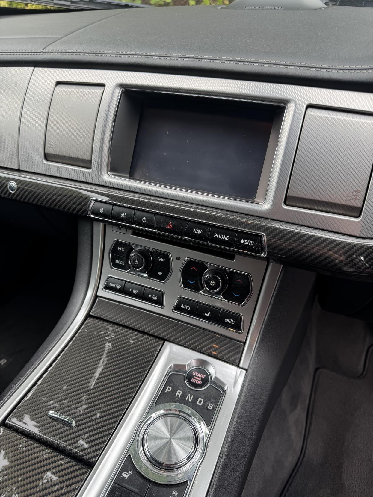 Jaguar XF 3.0d S V6 Portfolio Saloon 4dr Diesel Auto Euro 5 (275 ps)