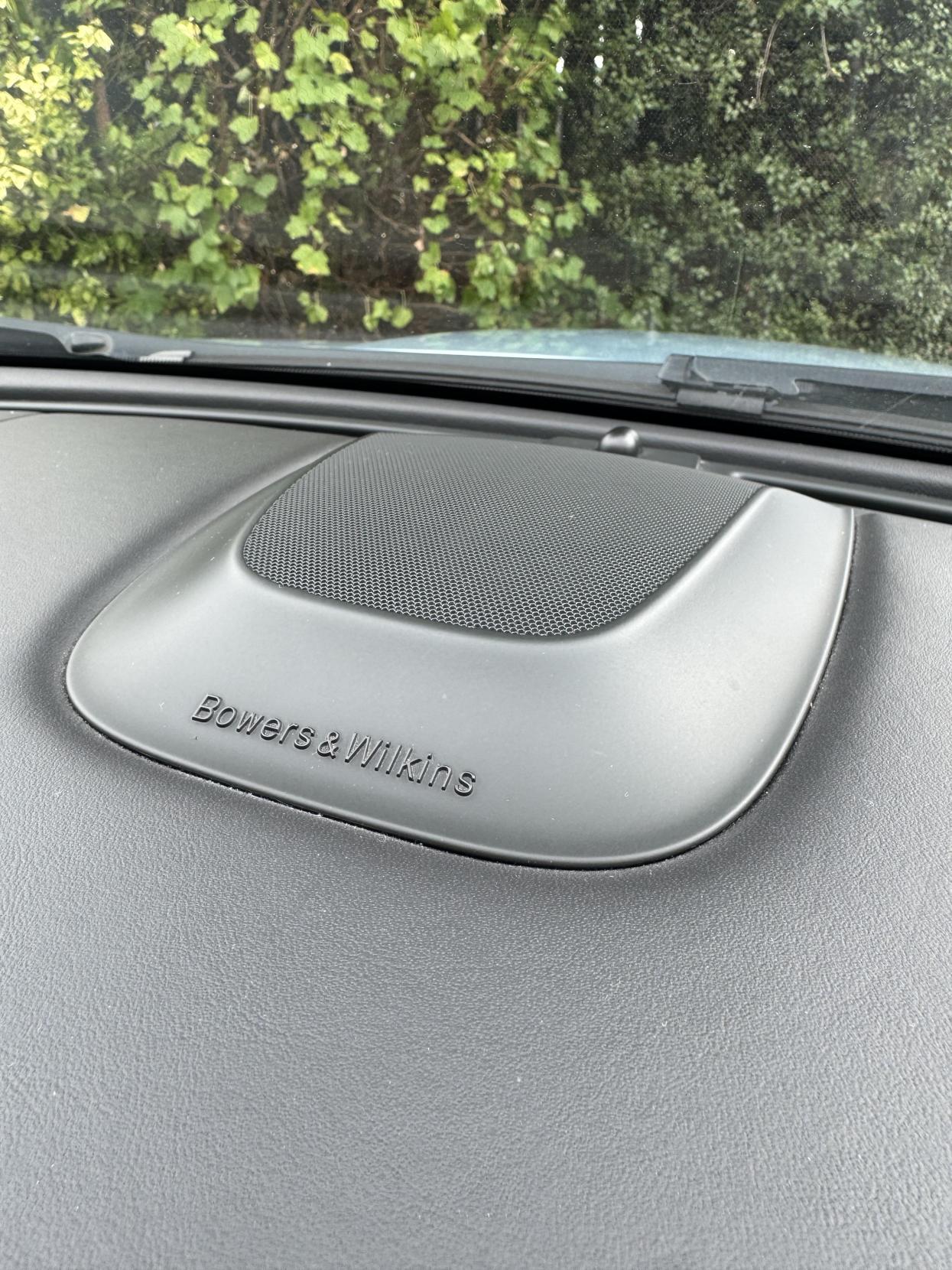 Jaguar XF 3.0d S V6 Portfolio Saloon 4dr Diesel Auto Euro 5 (275 ps)