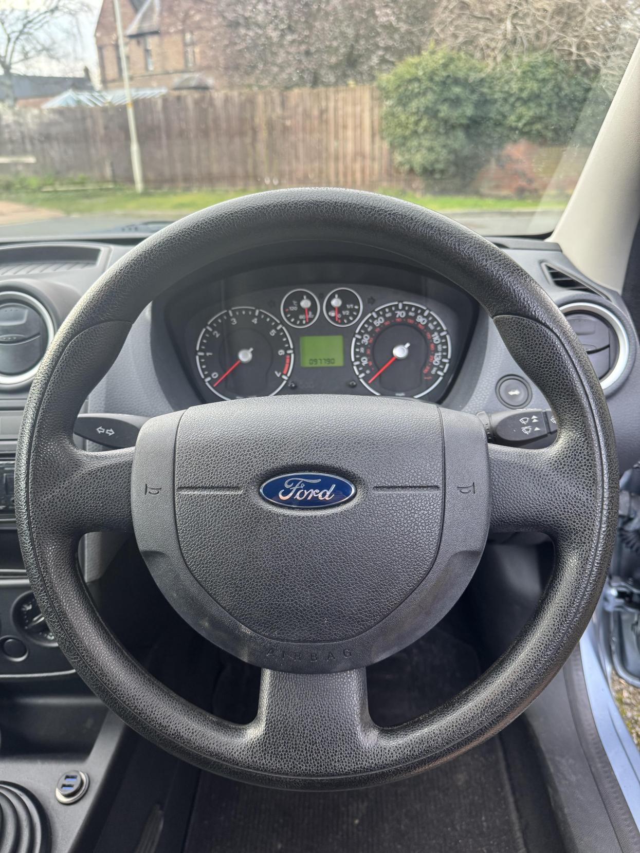 Ford Fiesta 1.25 Studio Hatchback 3dr Petrol Manual (142 g/km, 74 bhp)