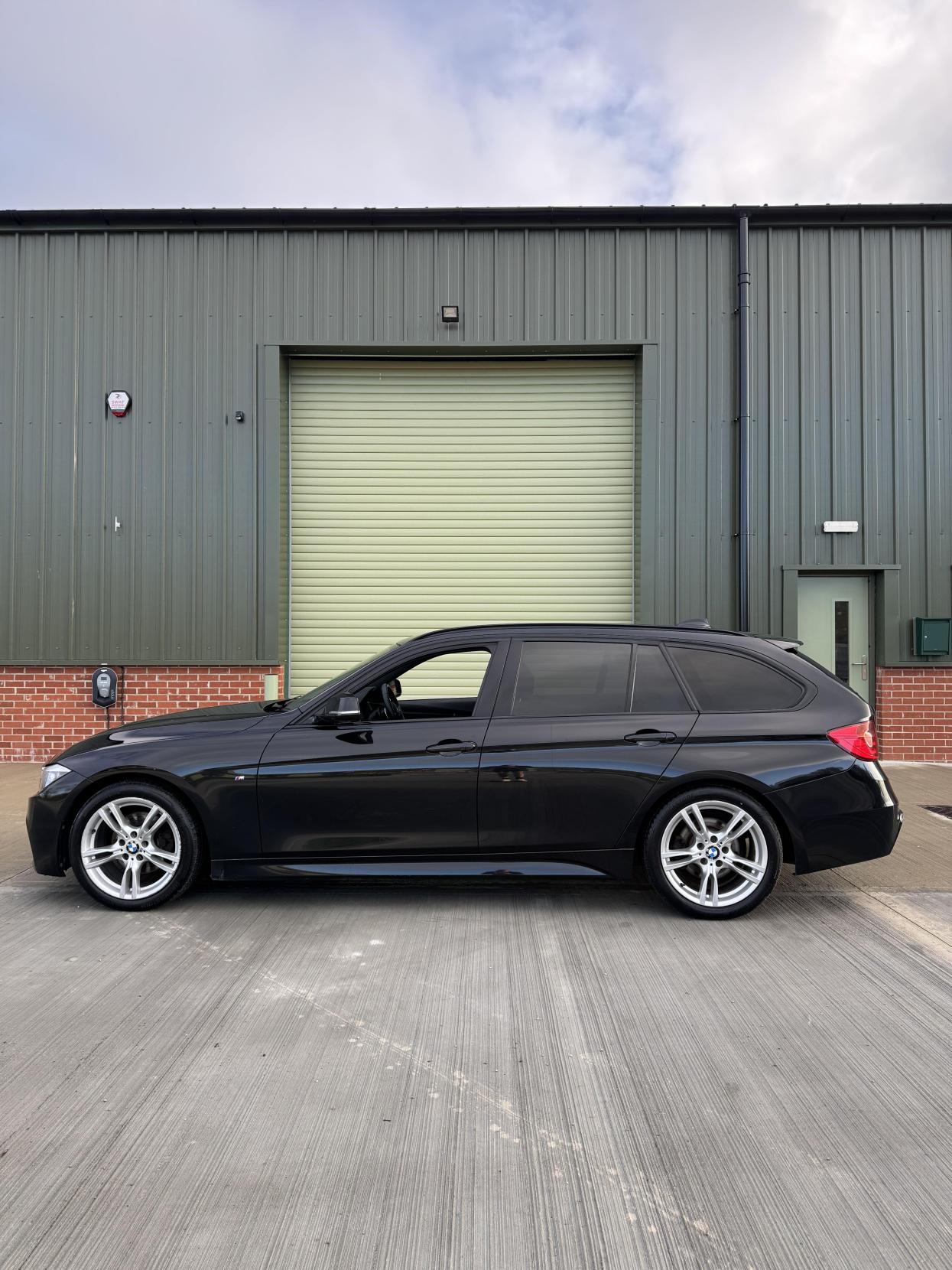 BMW 3 Series 2.0 320d M Sport Touring 5dr Diesel Auto Euro 5 (s/s) (184 ps)