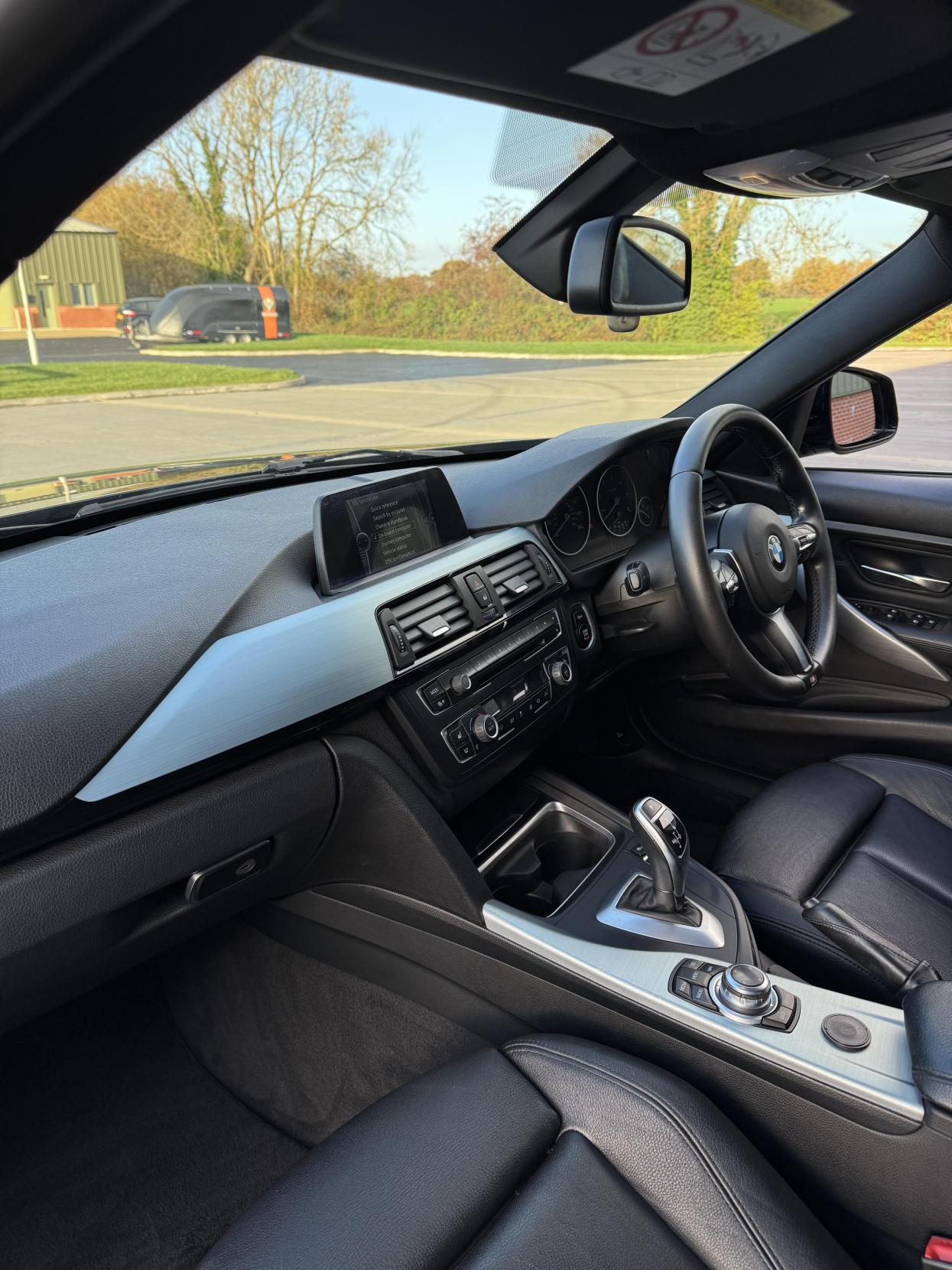 BMW 3 Series 2.0 320d M Sport Touring 5dr Diesel Auto Euro 5 (s/s) (184 ps)