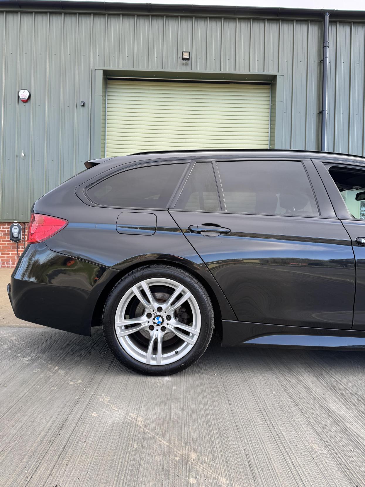 BMW 3 Series 2.0 320d M Sport Touring 5dr Diesel Auto Euro 5 (s/s) (184 ps)