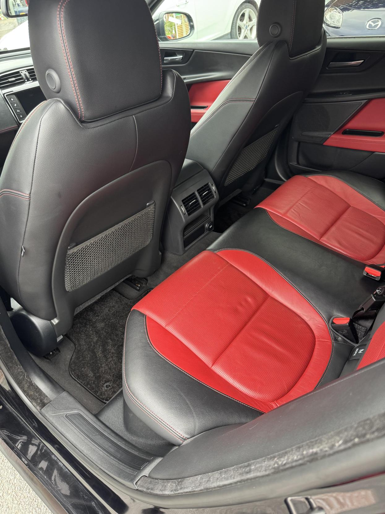 Jaguar XE 2.0d R-Sport Saloon 4dr Diesel Auto Euro 6 (s/s) (180 ps)