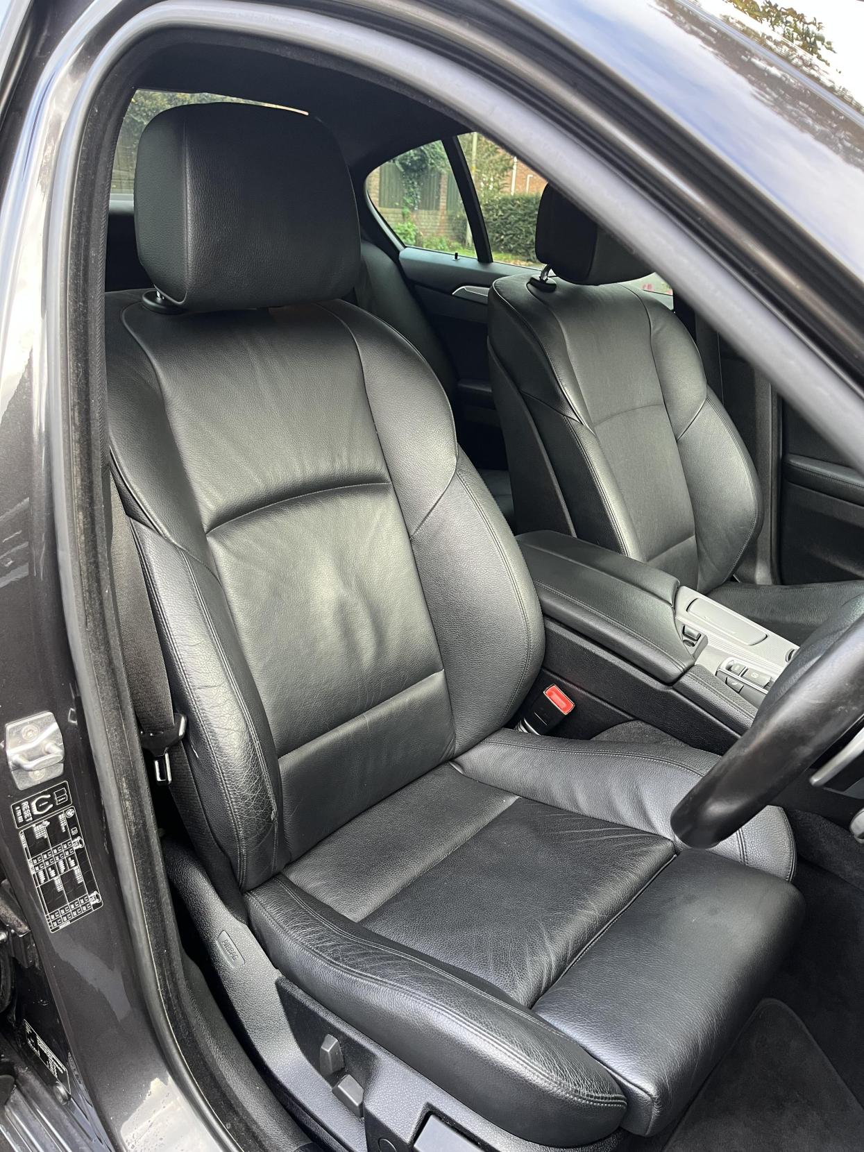 BMW 5 Series 2.0 520d M Sport Saloon 4dr Diesel Steptronic Euro 5 (184 ps)